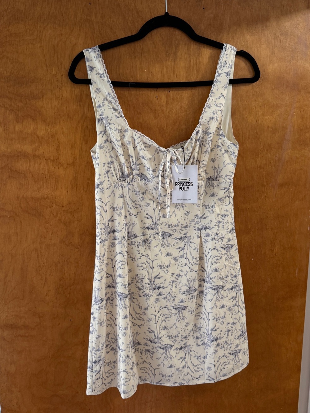 NWT Princess Polly Alliston Cream Floral Dress